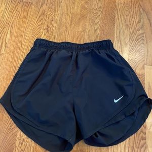 black nike athletic shorts!